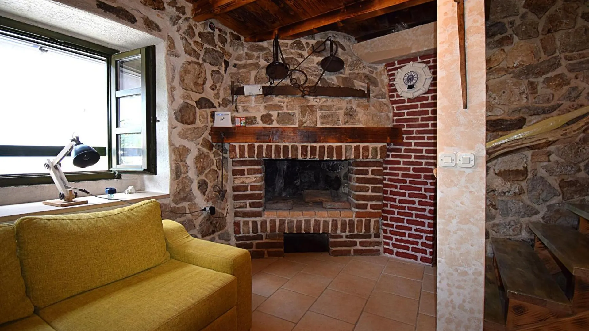 Ferienhaus In Dobropoljana Mit Privatem Pool