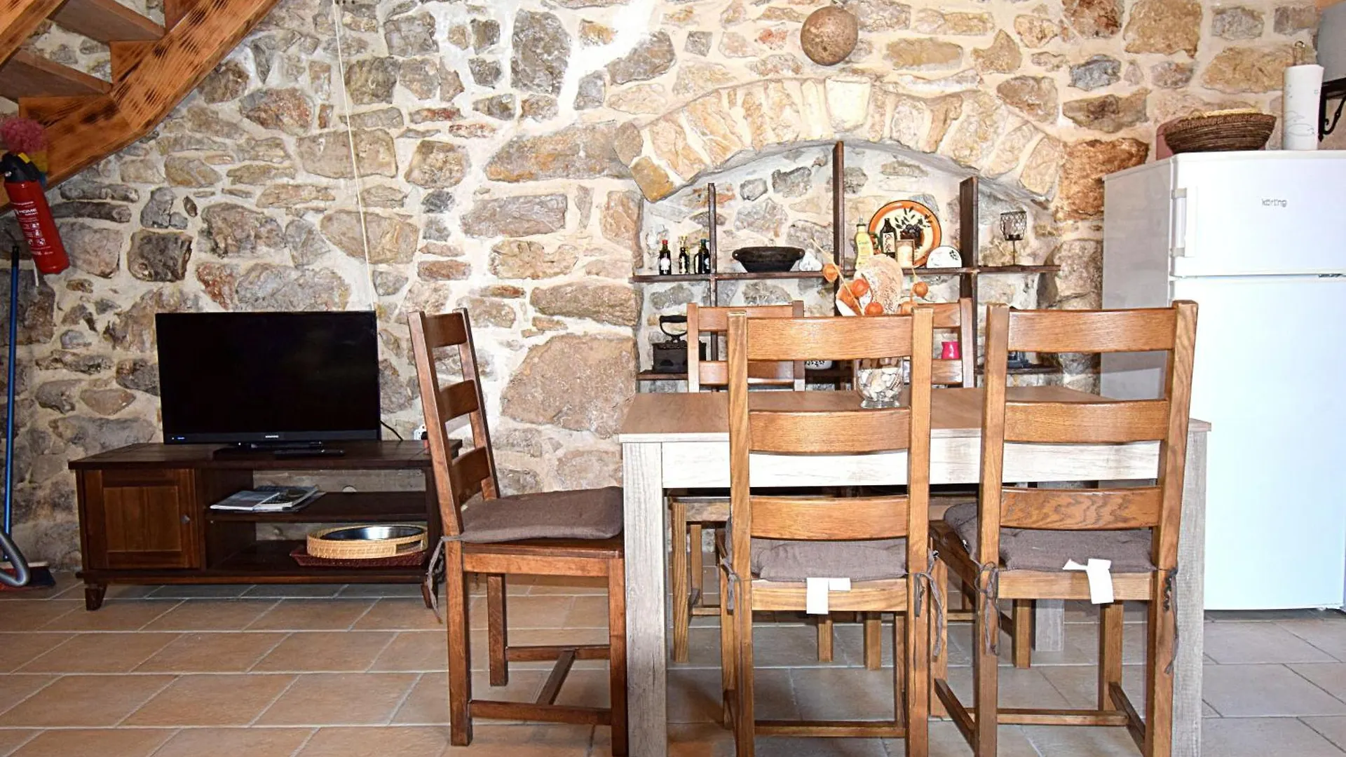 Ferienhaus In Dobropoljana Mit Privatem Pool