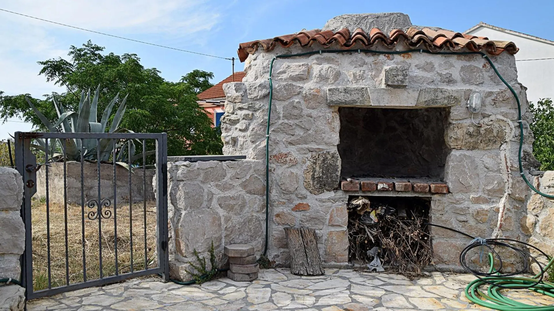 Holiday home Ferienhaus In Dobropoljana Mit Privatem Pool